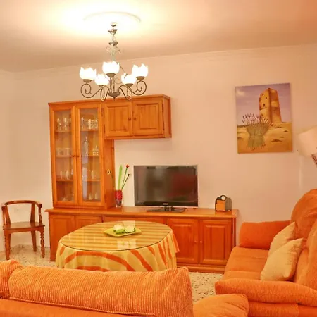 Cortes Apartment *